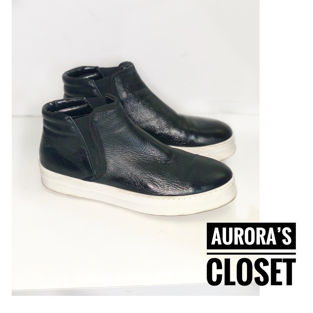 GravityPope 9.5 Black Leather Sneakers Platform Chelsea Pull On Padded Collar